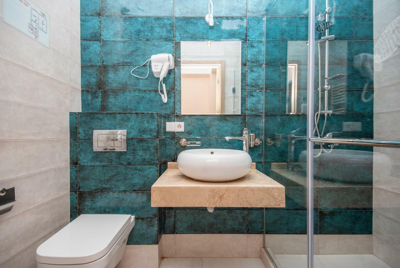 Tonusi Luxe Hotel In The Historic City Center 第比利斯 外观 照片