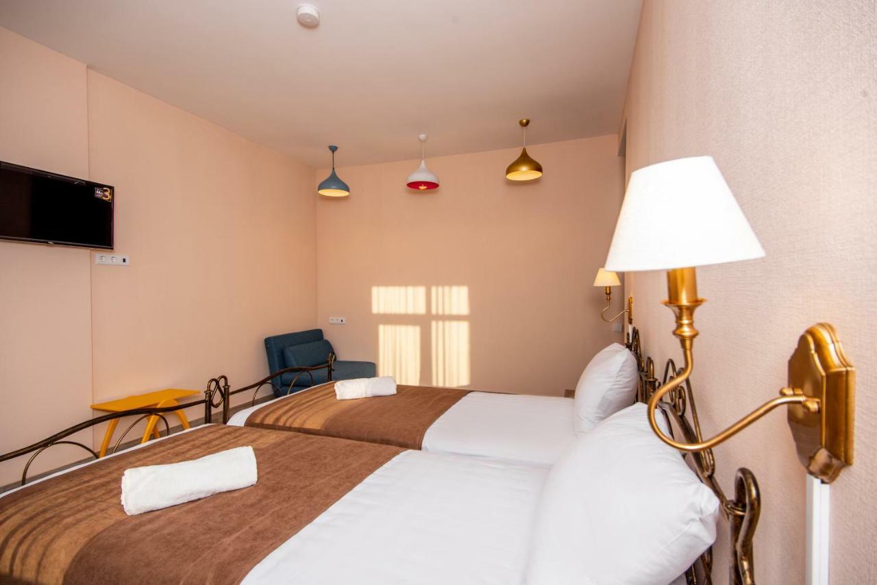Tonusi Luxe Hotel In The Historic City Center 第比利斯 外观 照片